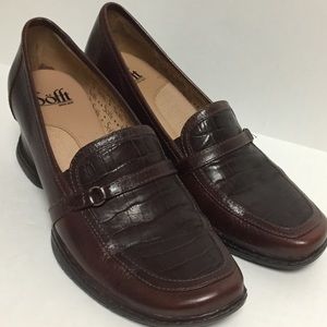 SOFFT reddish-brown genuine leather heel slip on shoes size 9